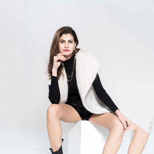 女式仿麂皮复合仿羊羔毛背心